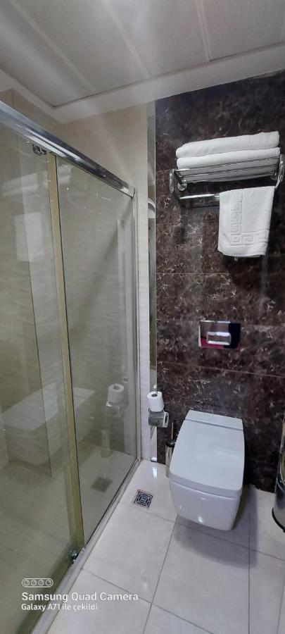 Grand Hotel Van Luaran gambar